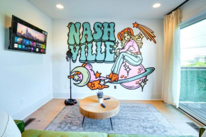 Sky High Cowgirl Luxe 4BR with RooftopDeck Karaoke